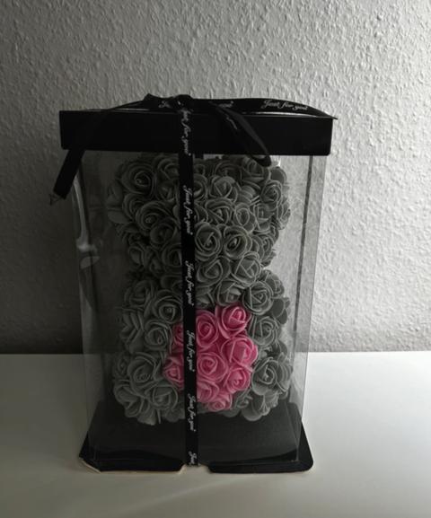 Rosenbox mit grauem Teddybär & pinkem Herz