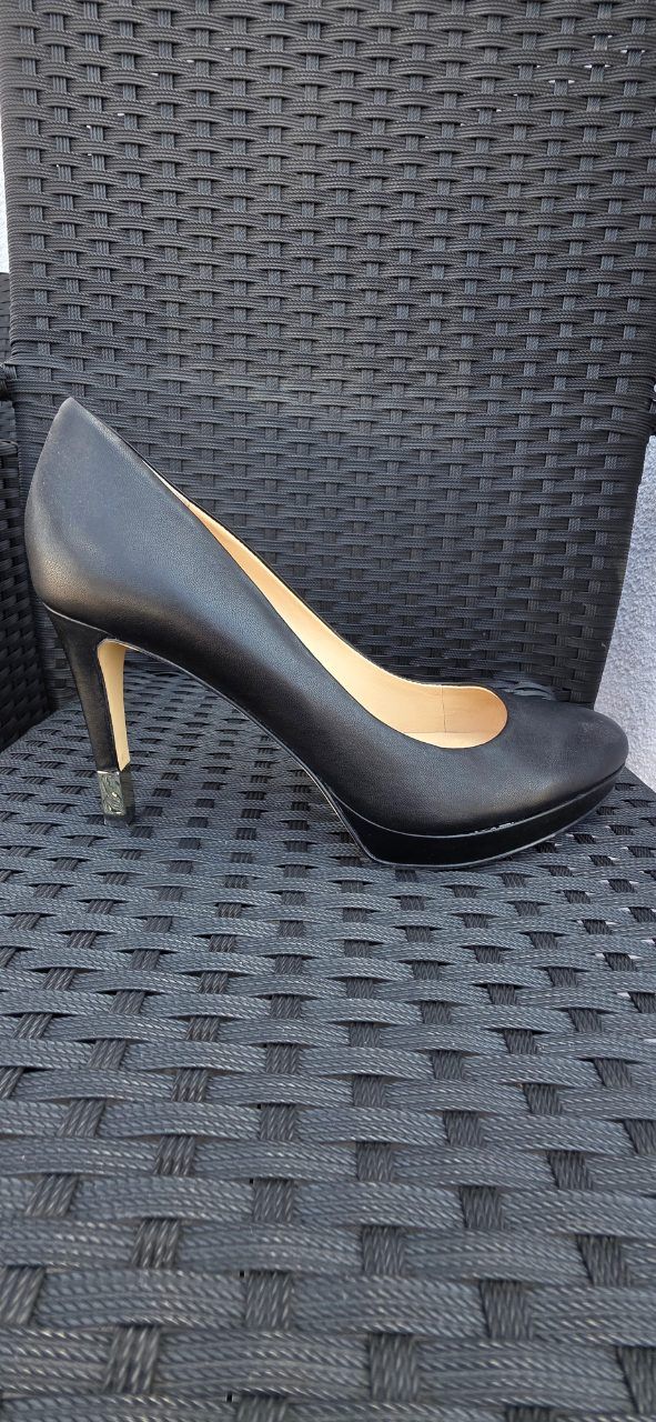 Guess Guess Pumps in schwarz Größe 39 Size 39