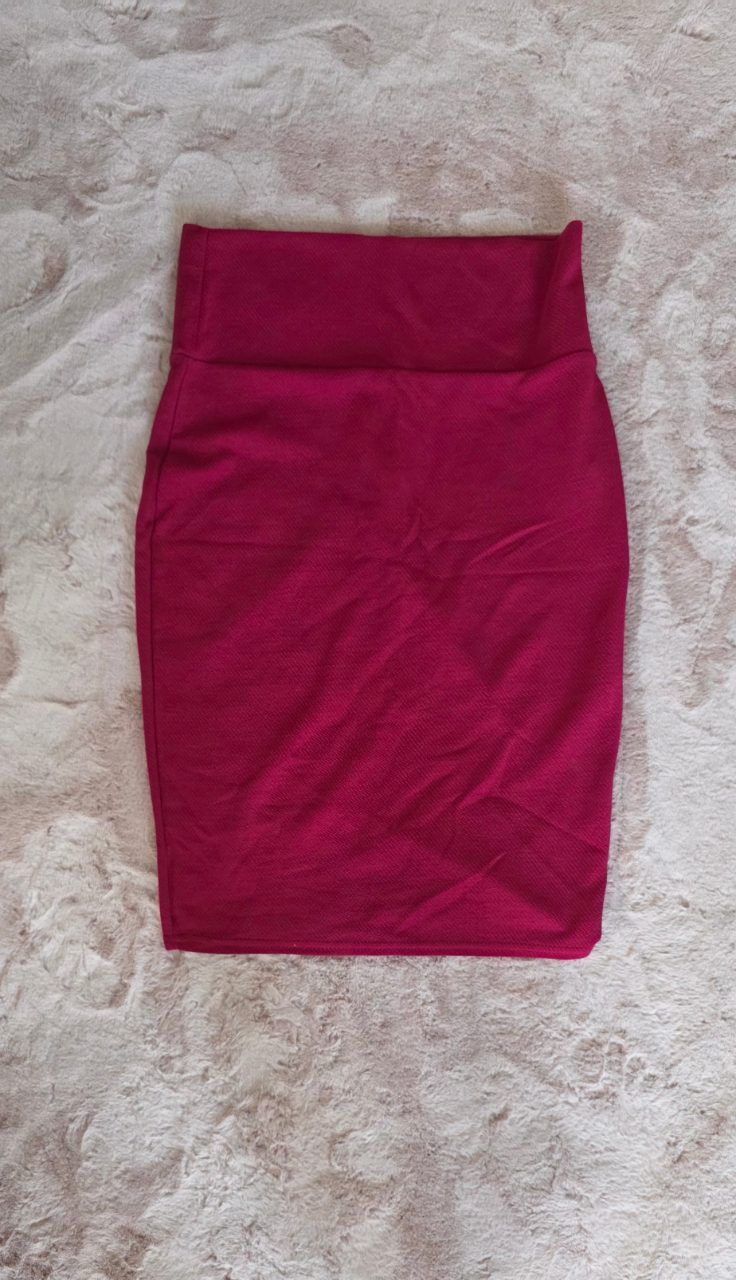 Coco Bleistiftrock (Pencil skirt) in rot in M Size M