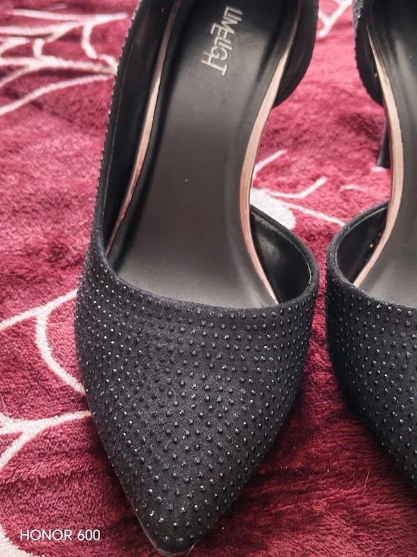 Limelight Damen Pumps Size 40