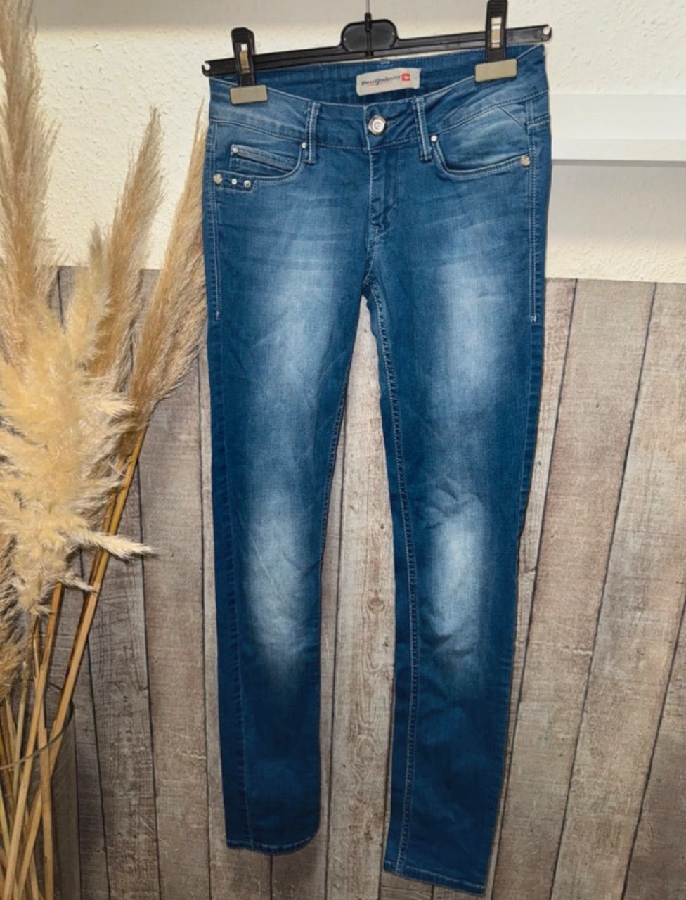 Ohne Marke Skinny Jeans in cooler Waschung mit Glitzer-Details Gr. 27(XS/S) Size 27