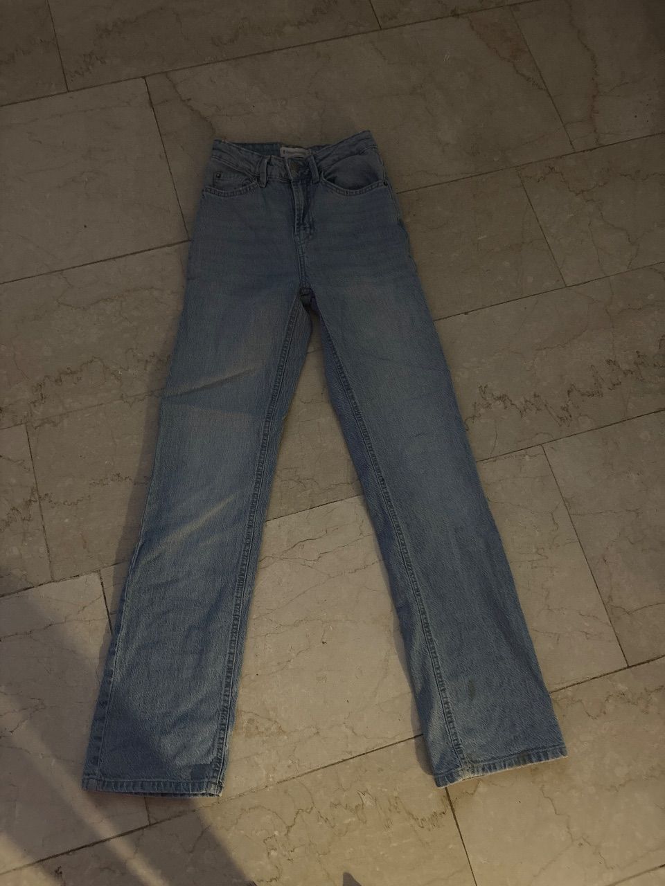 Stradivarius Highwaist Straightlag  Size 32