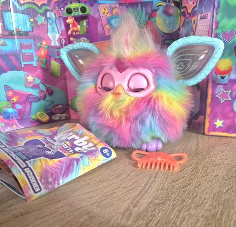 Furby Furby Tie-Dye (Regenbogen) Interaktives Spielzeug – Wie neu