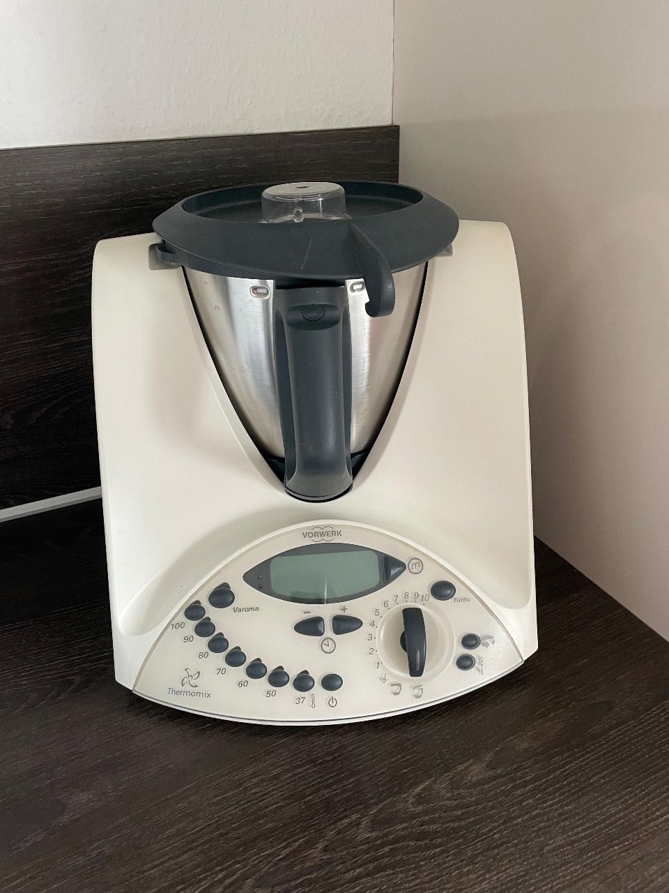 Vorwerk Vorwerk Thermomix TM31 mit Edelstahl-Mixtopf und Varoma