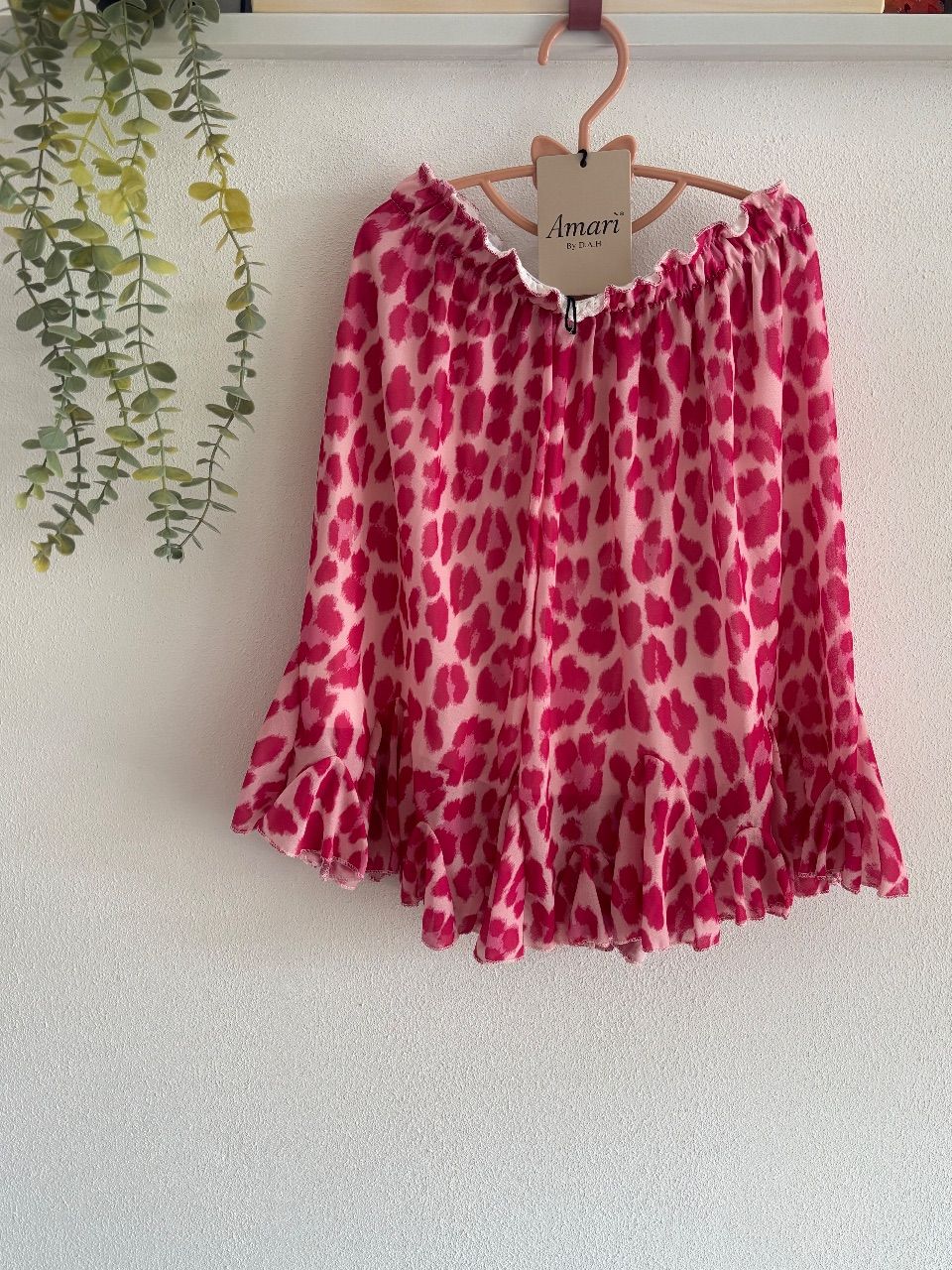 Amari Neu mit Etikett - Amari Soft Flow Volant Rock -  Leo Pink - Boho - Bloggerstyle  Size Einheitsgröße