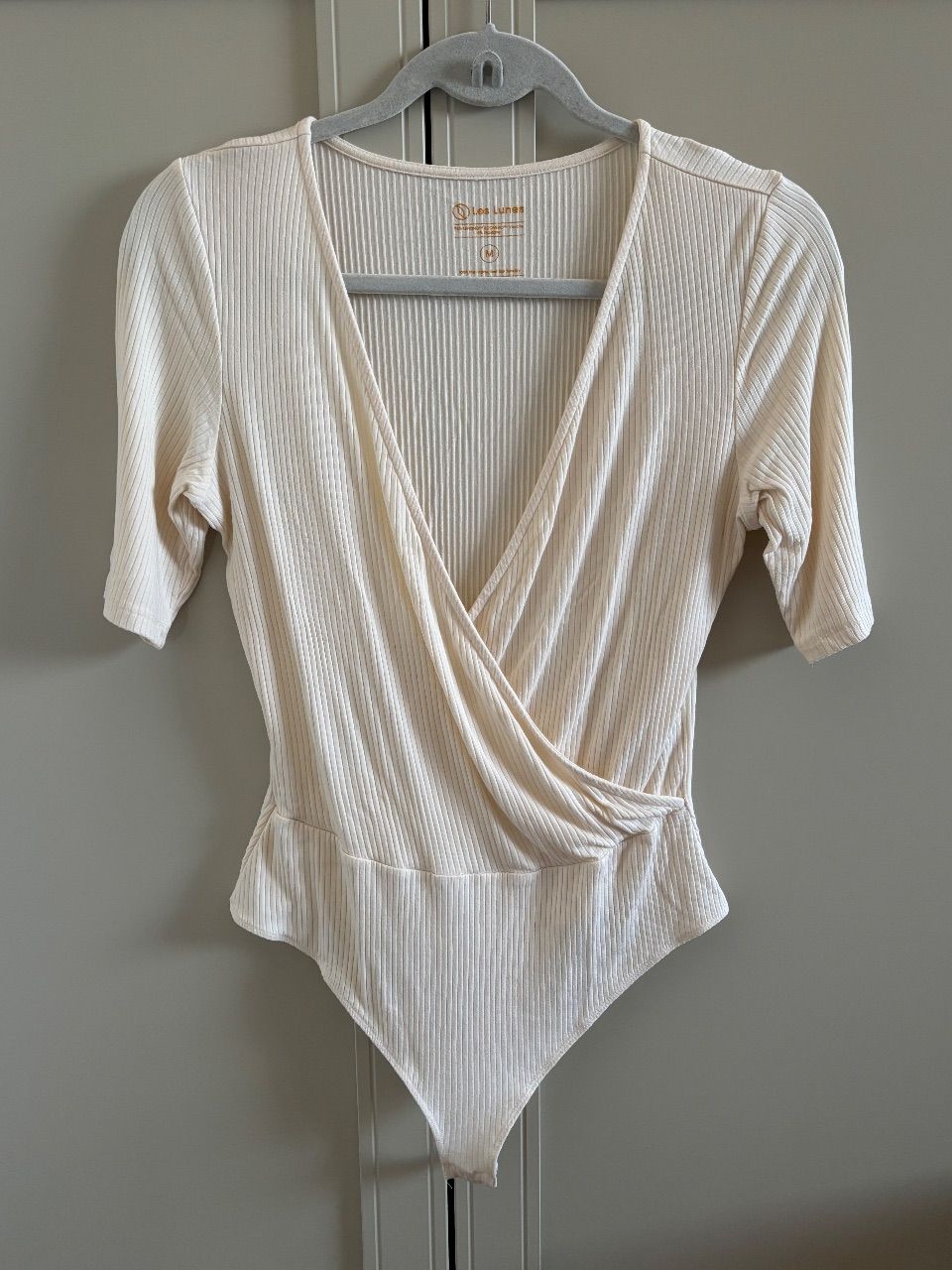 Les Lunes Les Lunes Body Gr. M – Creme/Offwhite | Wickeloptik | Sehr guter Zustand Size M