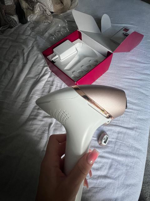 Philips Philips Lumea IPL Series 9900