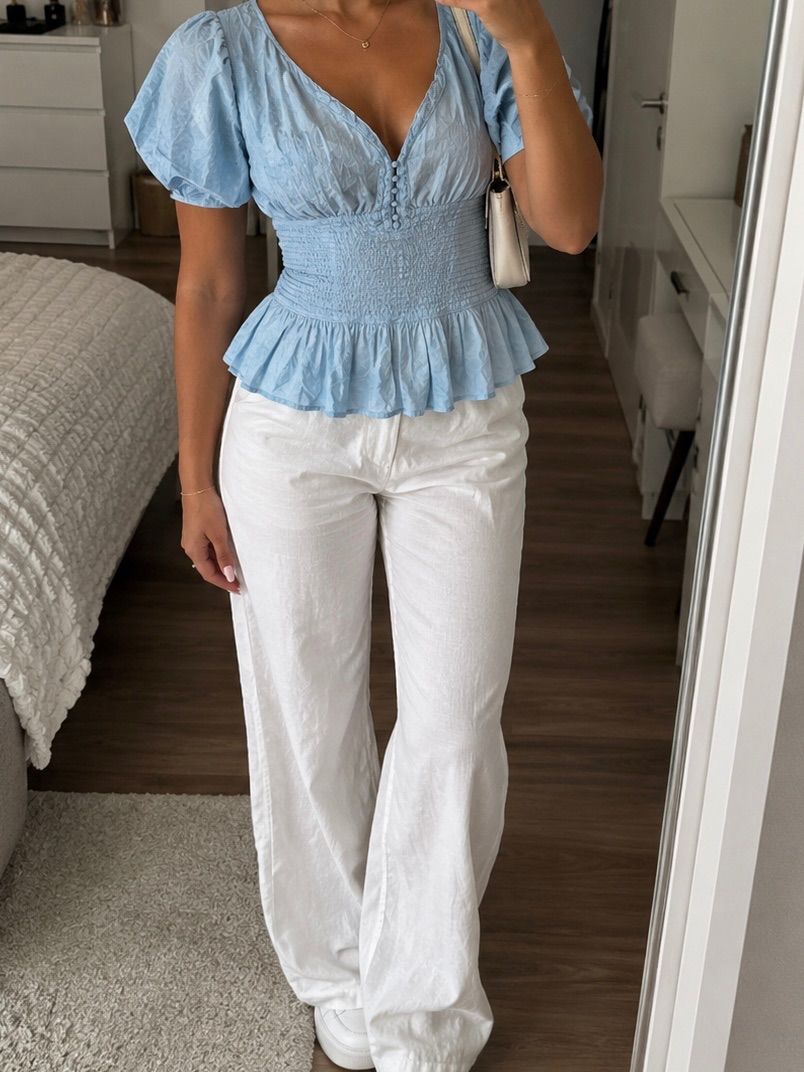 Hellblaues Blusen-Top mit Rüschen & Schößchen XS 🩵 Size XS
