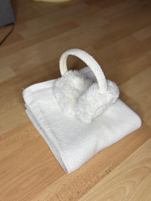 Ohne Marke Weißer Strickschal & Weiße Muffs l Herbst-Winterkollektion l Cozy l