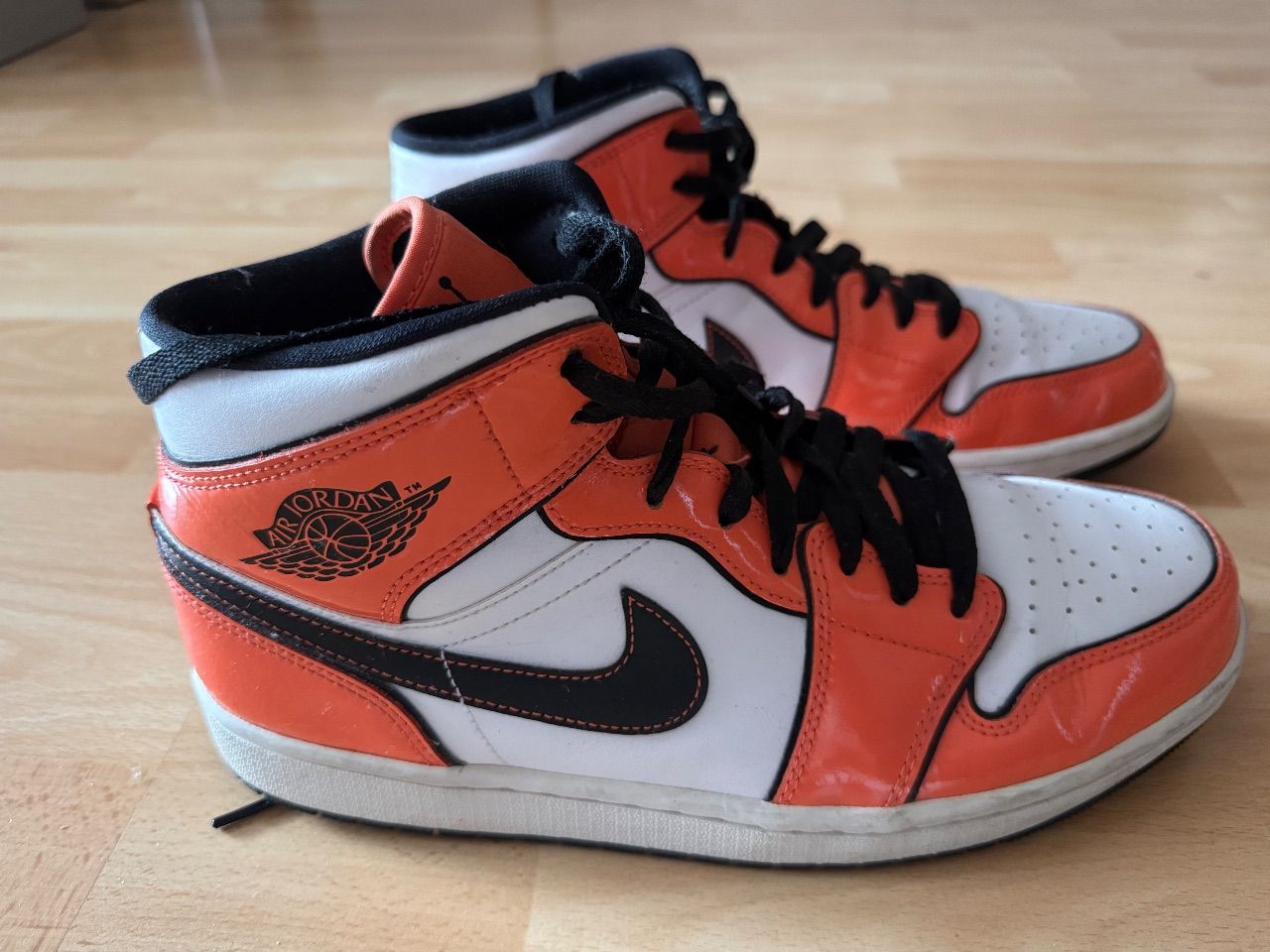 Jordan Jordan 1 SE MED Size 44