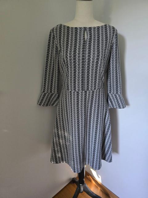 comma kleid 36 schwarz weiss muster midikleid