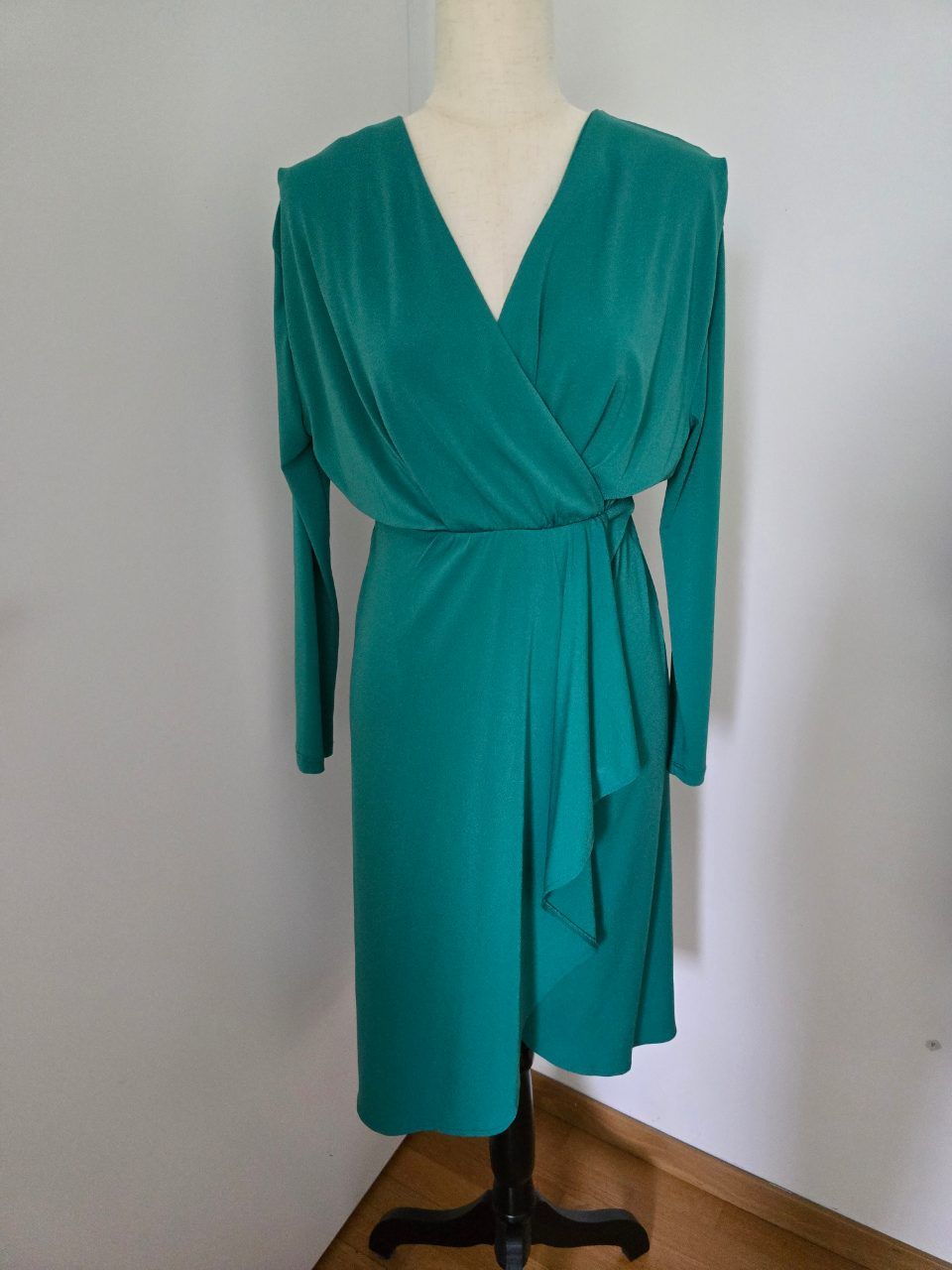 Bershka  Bershka Wickelkleid XS – Smaragdgrün Drapierung Volant Size XS