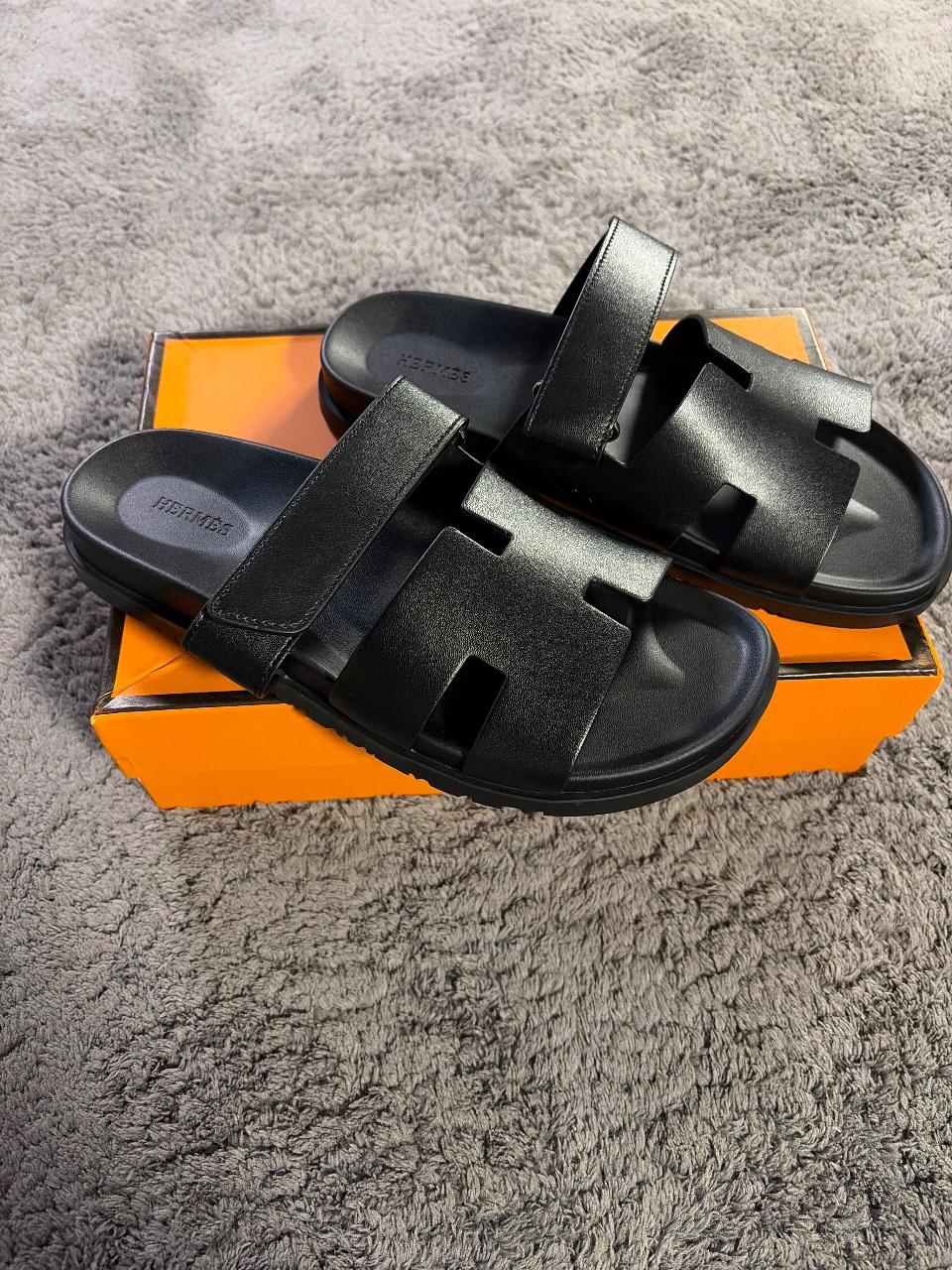 Hermes Sandalen Schwarz Größe 43