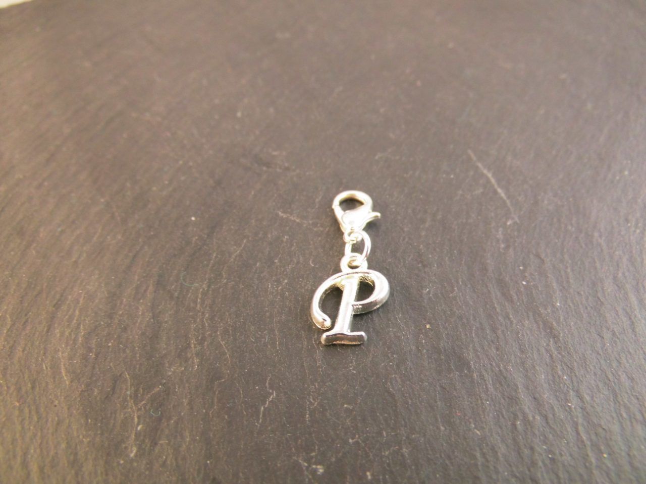 Ohne Marke Charm Anhänger Buchstabe P  für Bettelarmband oder als Kettenanhänger -Neu- 