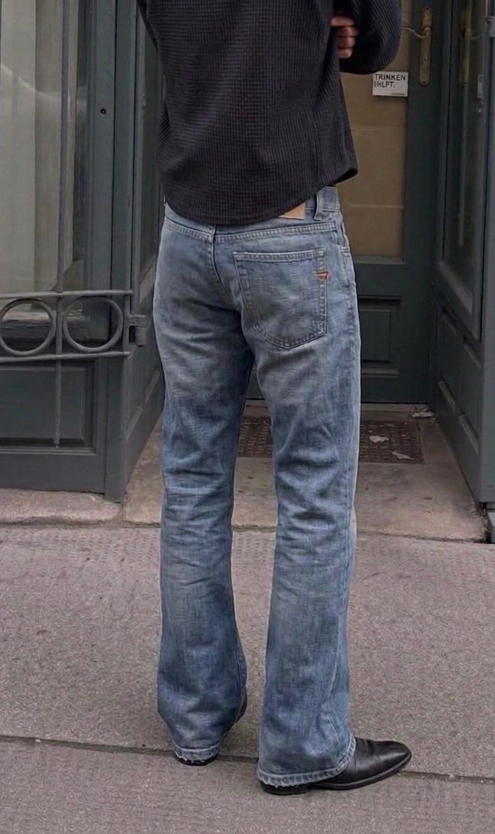 Vintage Diesel Bootcut Jeans in Hellblau y2k