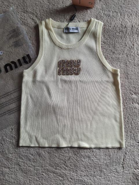 Miu Miu Miu Miu Tanktop aus feinem Strick in Creme/Ecru, Größe M. Size M
