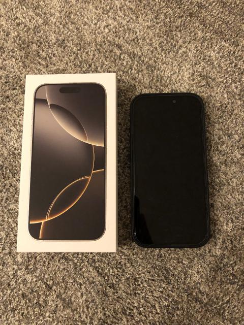 iPhone 16 Pro 256 GB Natur Titan Inkl OVP.