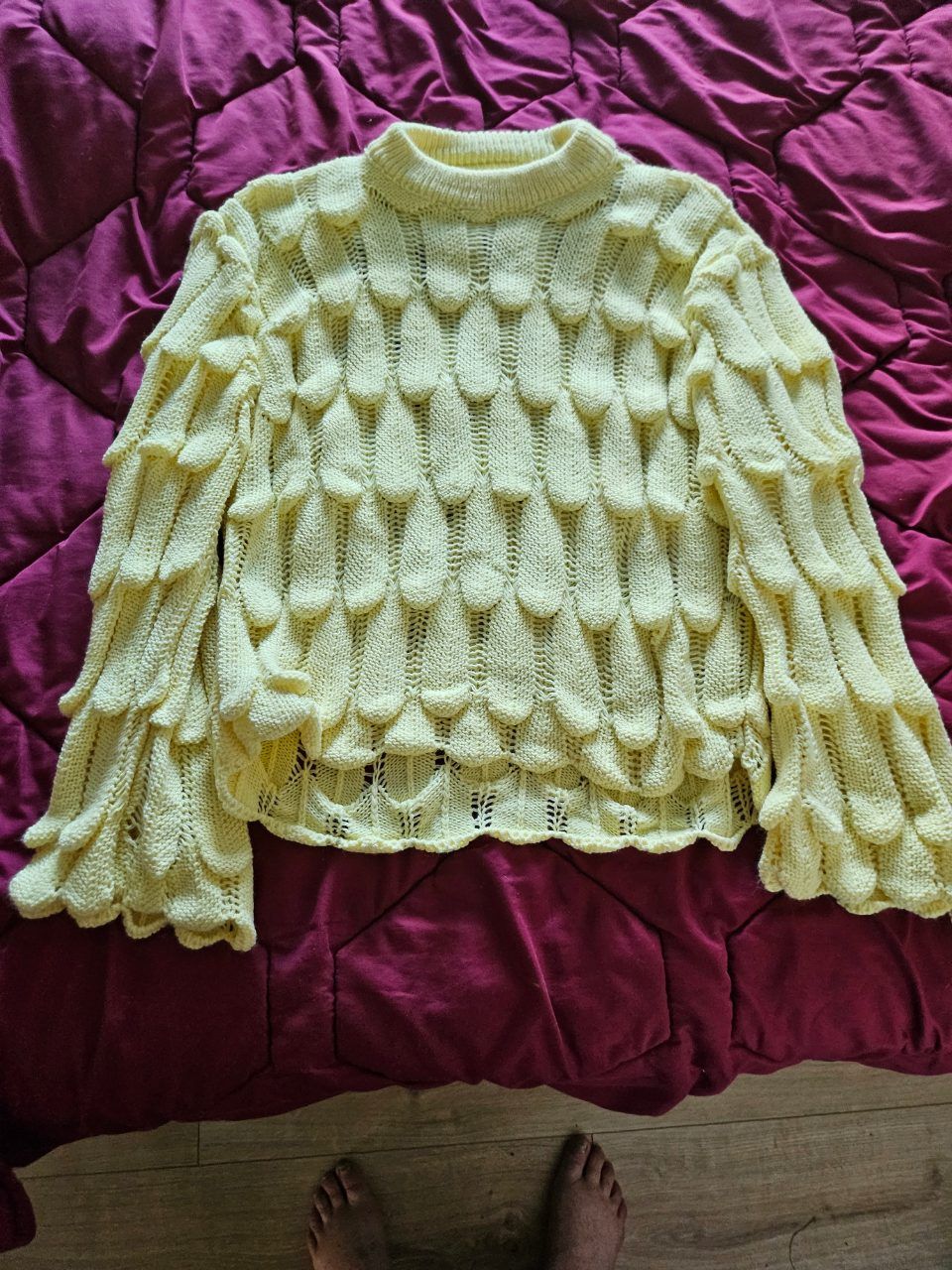 Made in Italy  Gelber Pulli mit Tropfenmuster Gr. 42 Size L