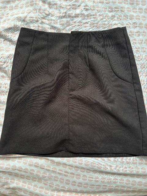 Pull & Bear schwarzer Minirock Size S