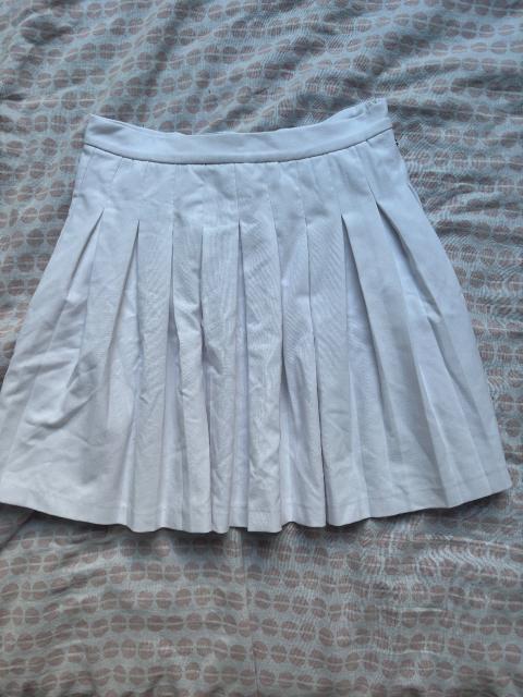 Pull & Bear weißer Faltenrock kurz Size S