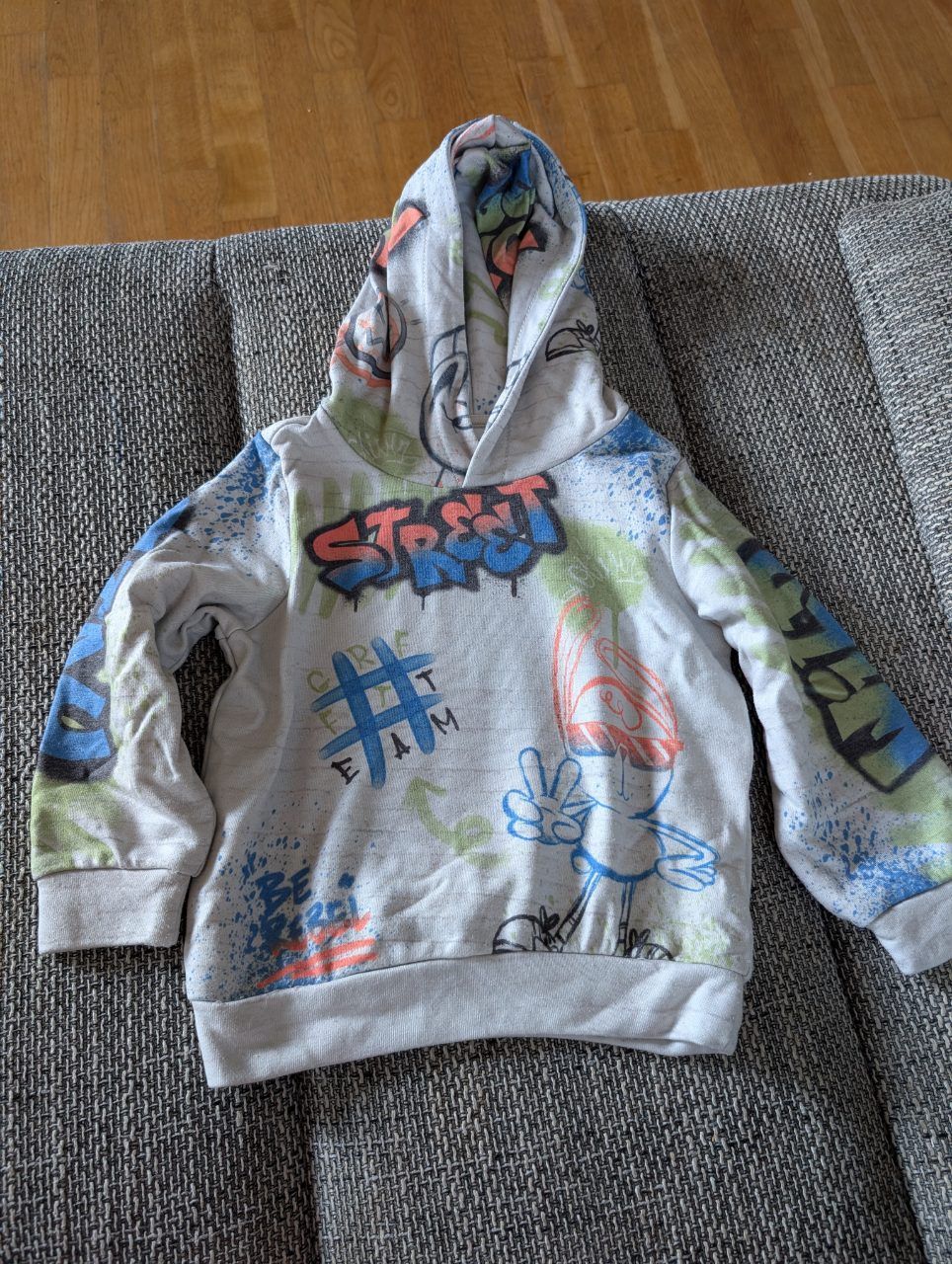 S.oliver Hoodie Graffiti  Size 92