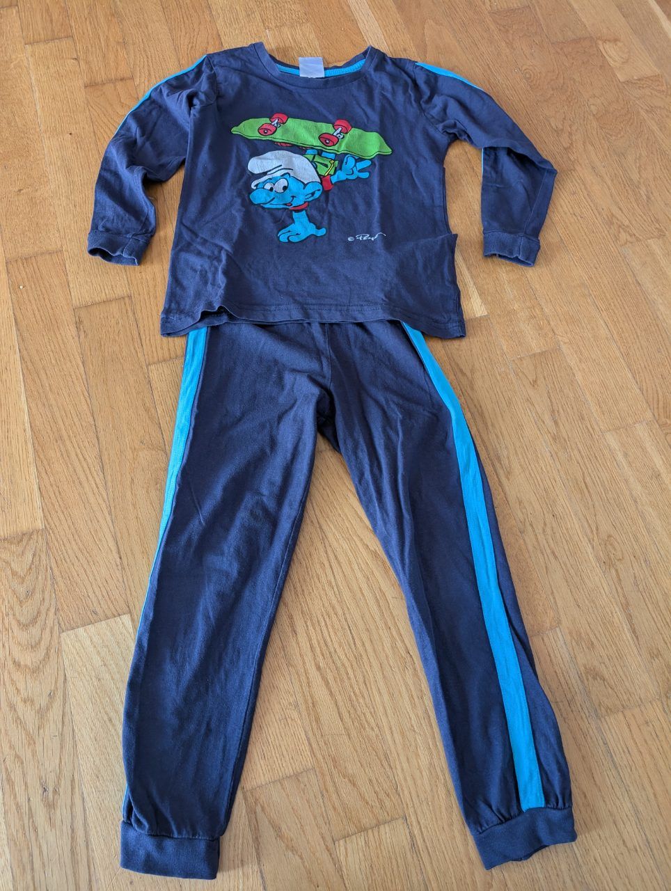 The smurfs 2teiliger Schlafanzug Schlümpfe  Size 122