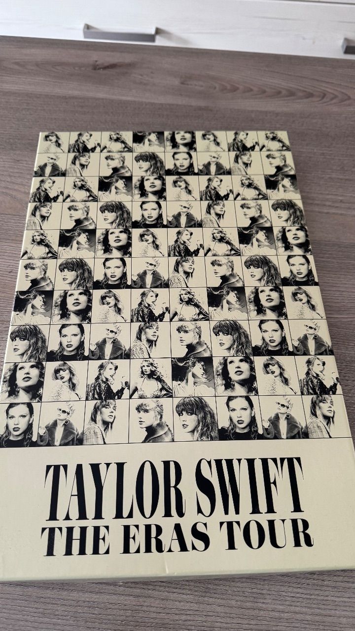 Taylor Swift  Taylor Swift VIP Box  Size XL