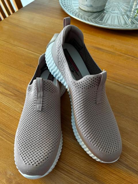 Sketscher Sketchers Sneaker Size 41