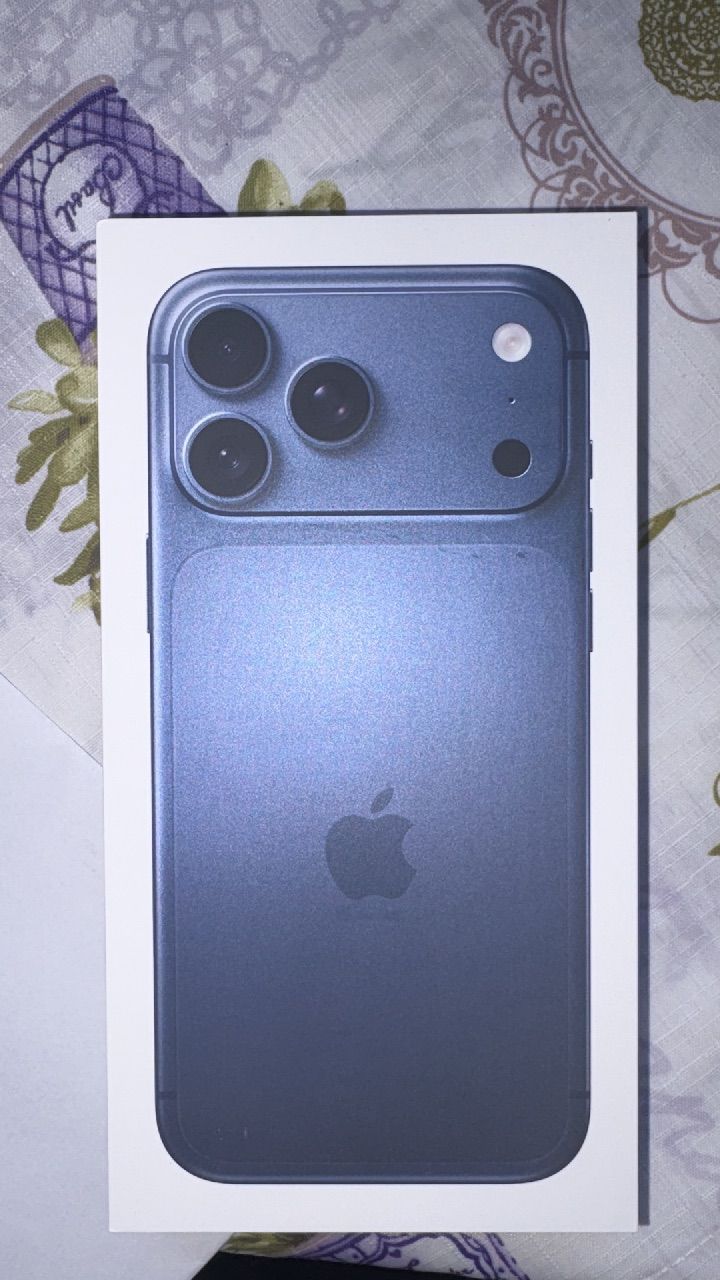 Apple iPhone 17 Pro Max Deep Blue 