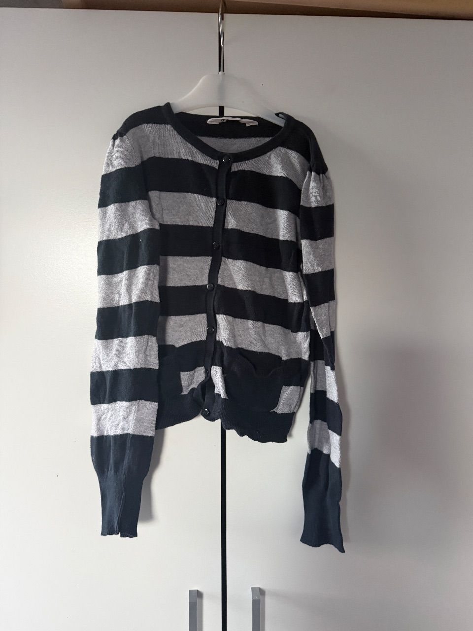 H&M Gestreiftes Jäckchen Size 122