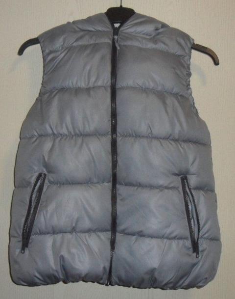 UpFashion Damen Kapuzen Winter Weste Größe S Size S