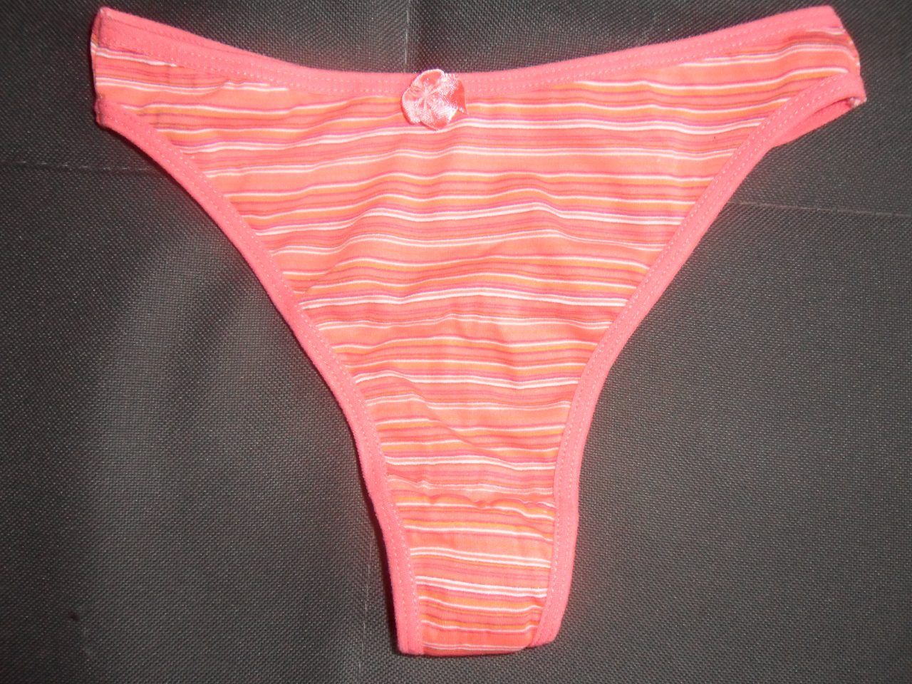 G.U.O. Damen Tanga Größe S  Size S
