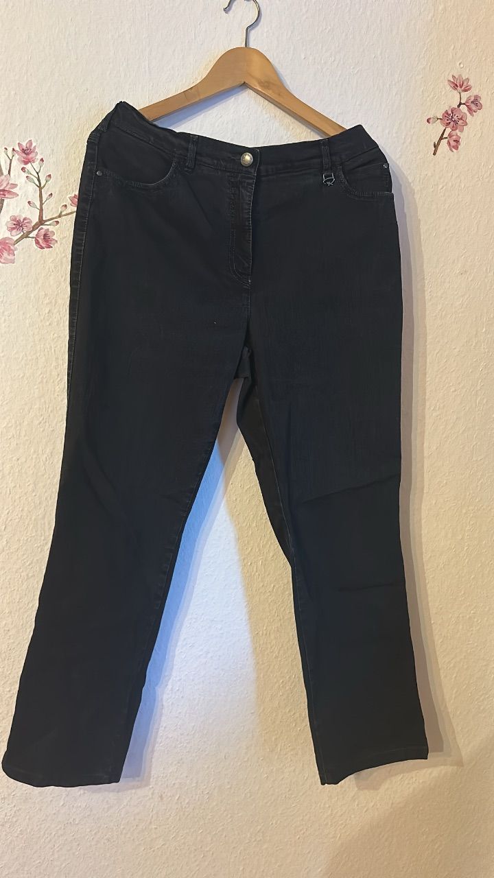 Relaxed  🖤Schwarze Jeans 🖤 Size 42 