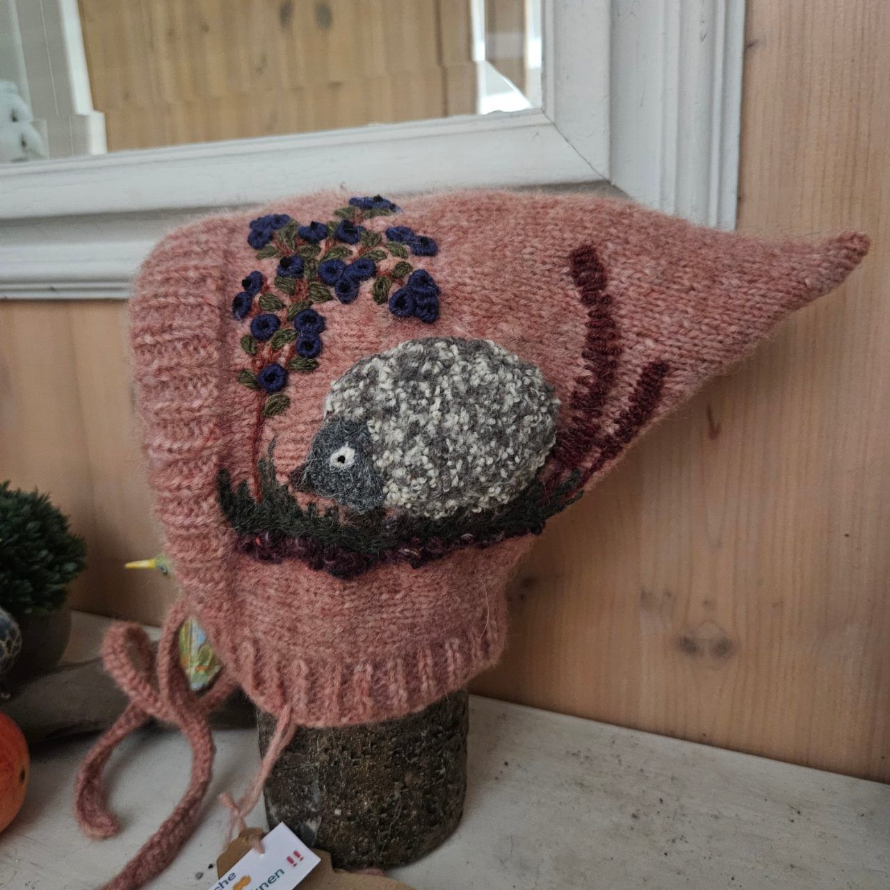 Handmade  Pixiemütze 
