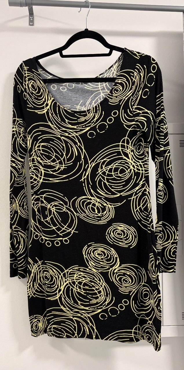 Vila Schwarz gemustertes Midikleid  Size S