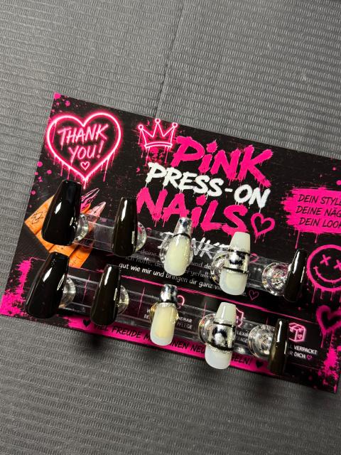 Press on nails