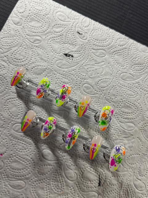 Mickey press on nails