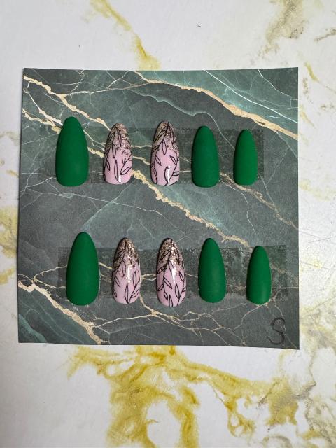 Ohne Marke Press on nails grün Size S