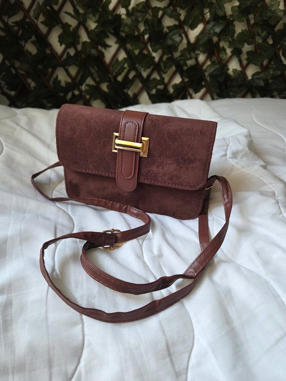 Tendance Handtasche in Wildleder Optik braun