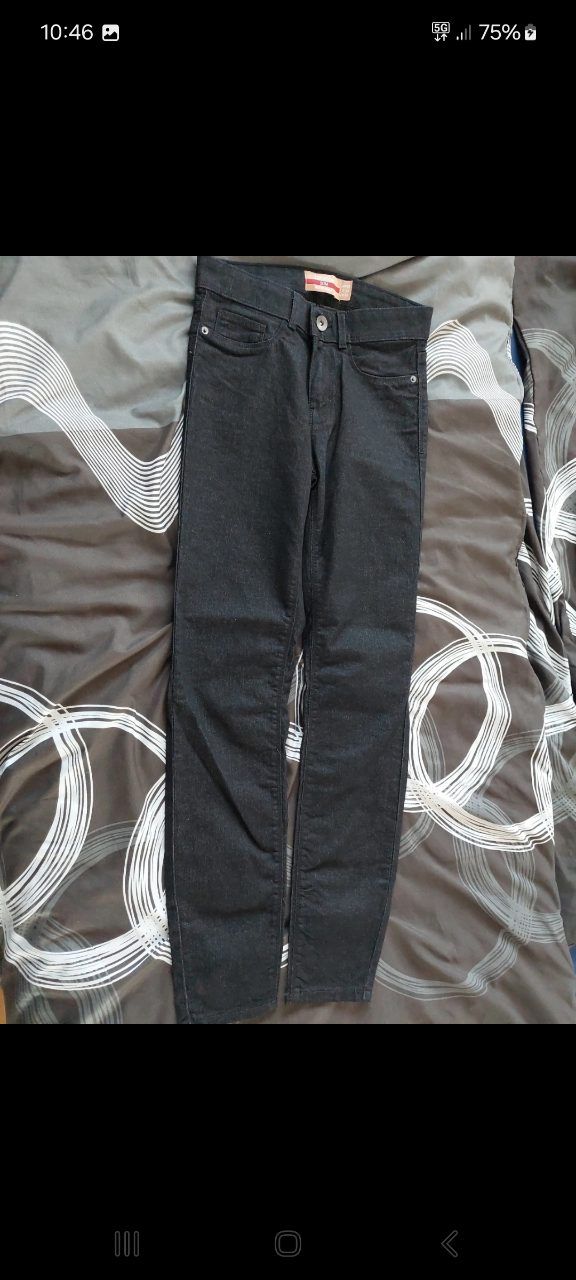 Keine Jeanshose Size XS