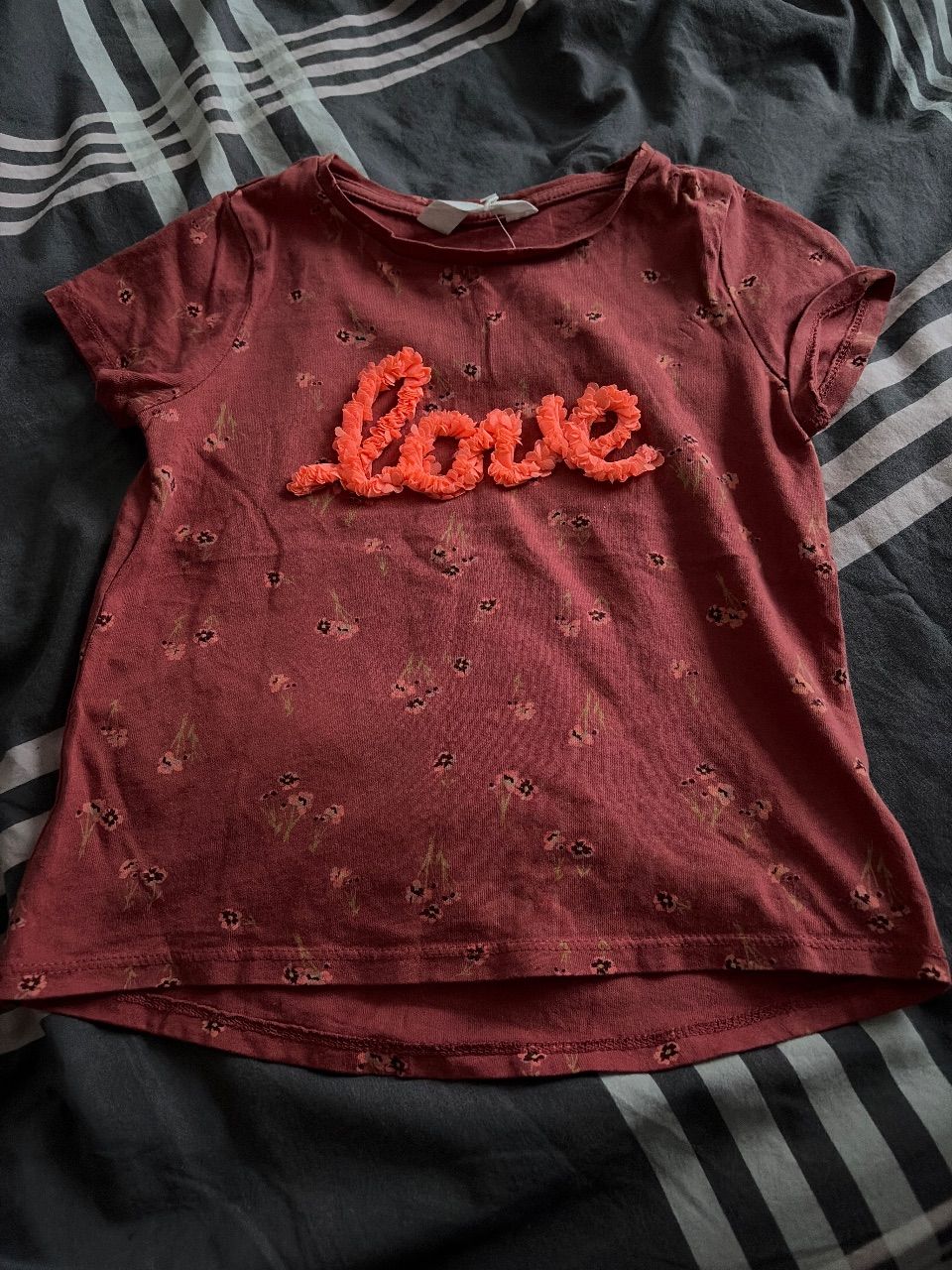 H&M T-Shirt  Size 104