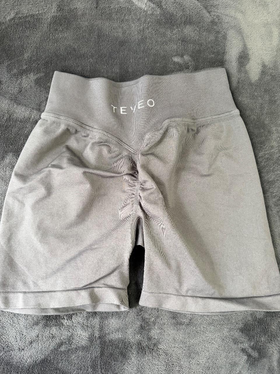 Teveo Statement Scrunch Shorts Hose / Gr M