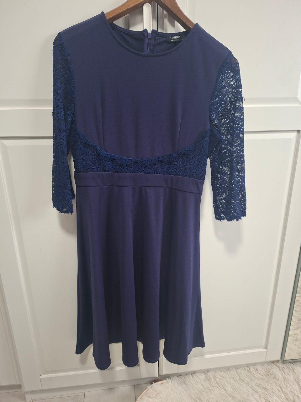 Dunkelblaue Spitzenkleid Size L