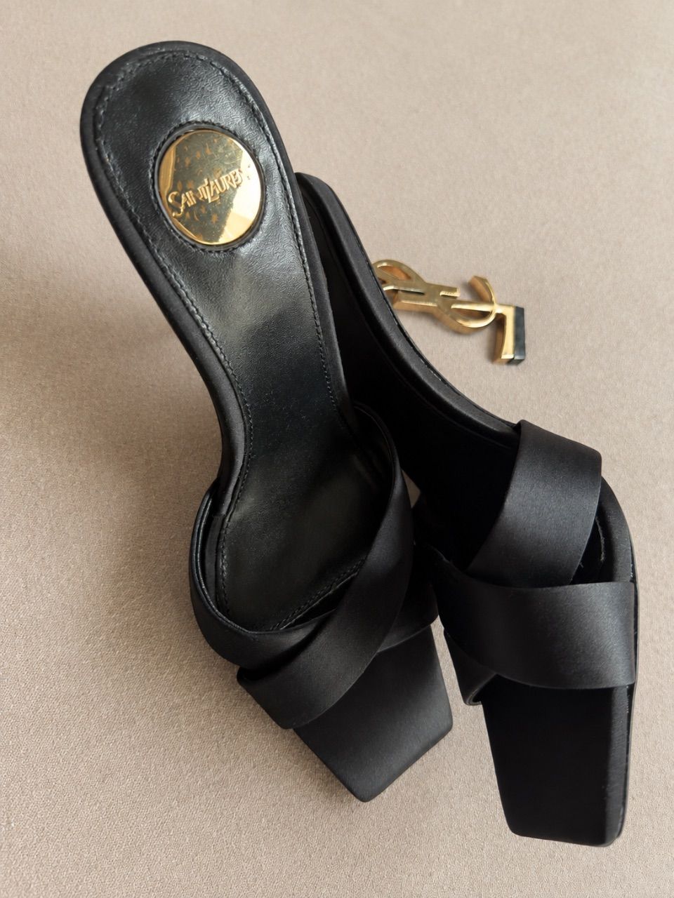 Ysl  YSL Sandaletten – nagelneu & unbenutzt  Size 39