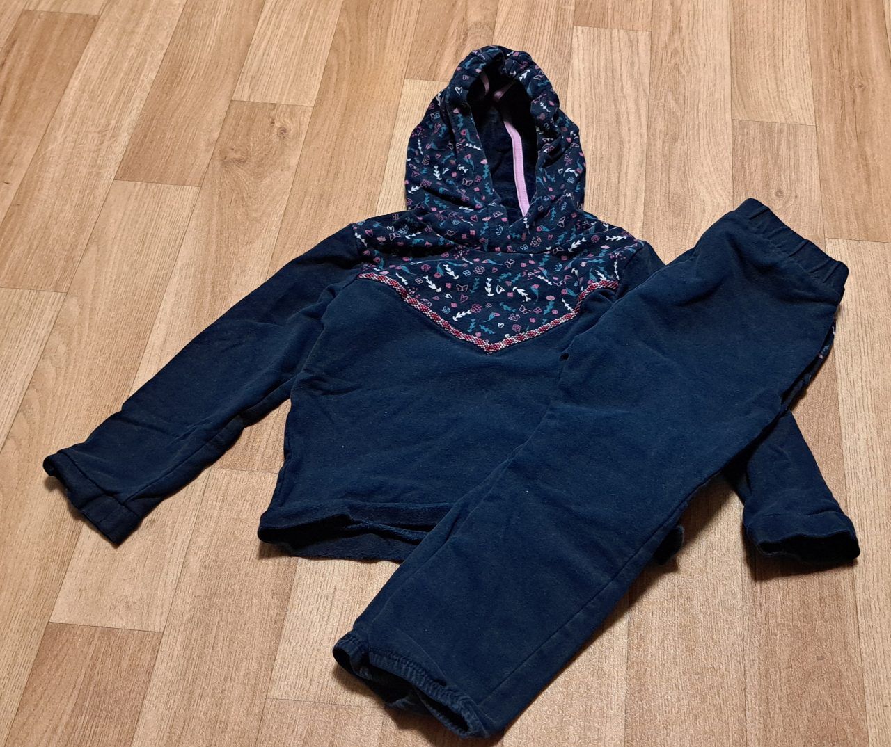 S.Oliver  Süßer Jogginganzug von S.Oliver Size 86
