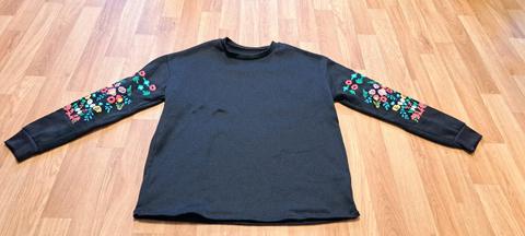 Ohne Marke Schöner Pullover mit Blumenmuster Size M