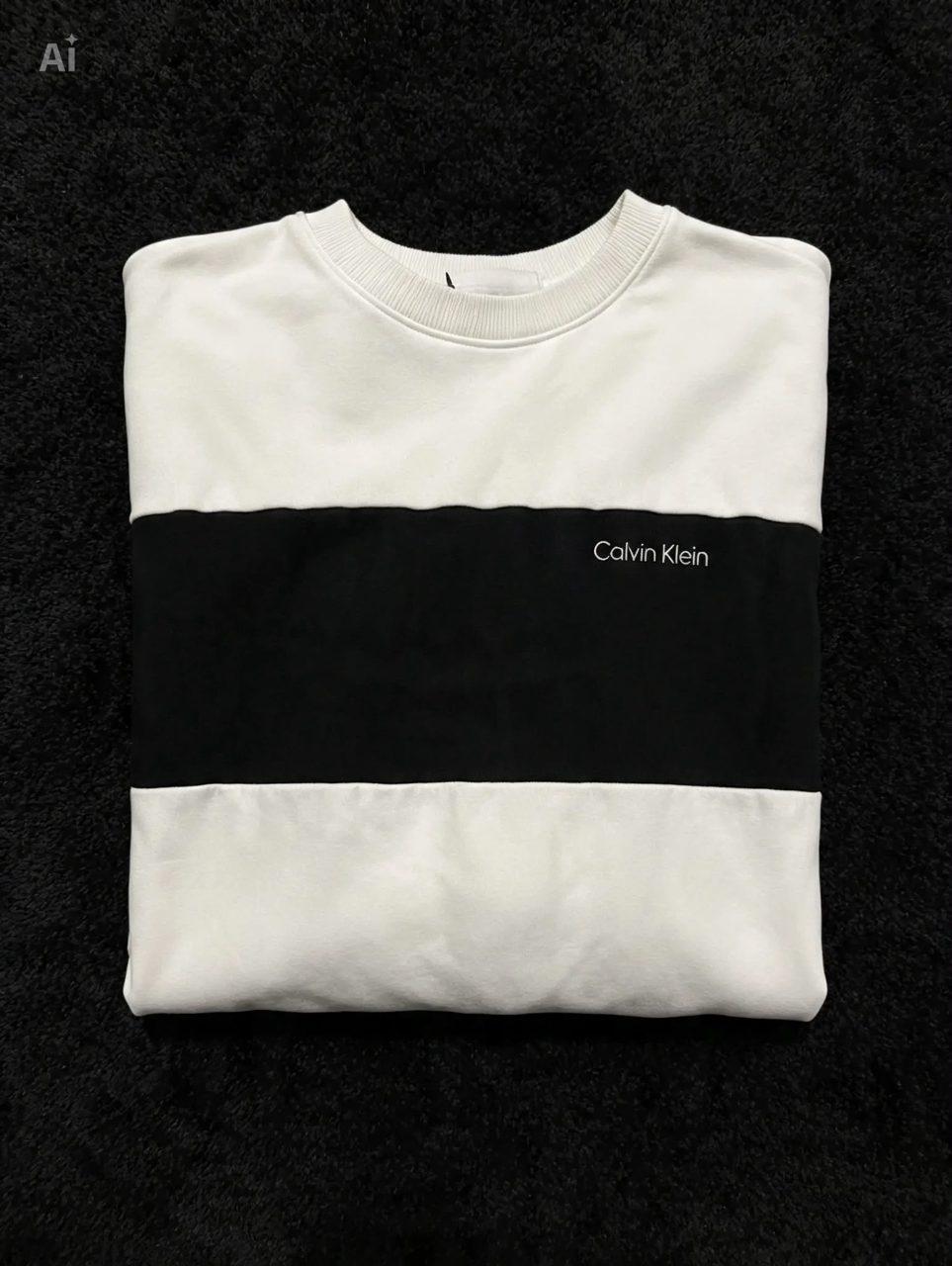 Calvin Klein Sweatshirt | Colorblock | Classic Streetwear Style | Weiß/Schwarz |