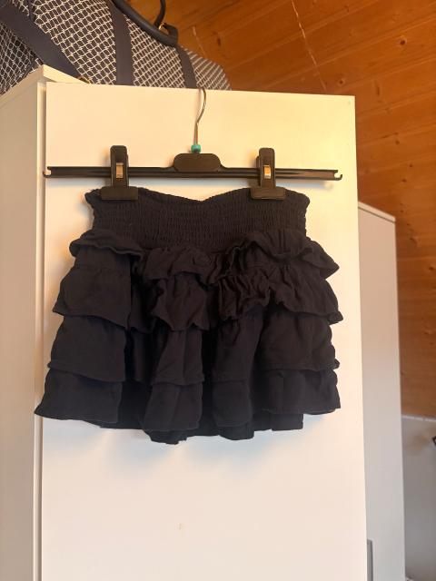 bershka Dunkelblauer rock von Bershka Size S