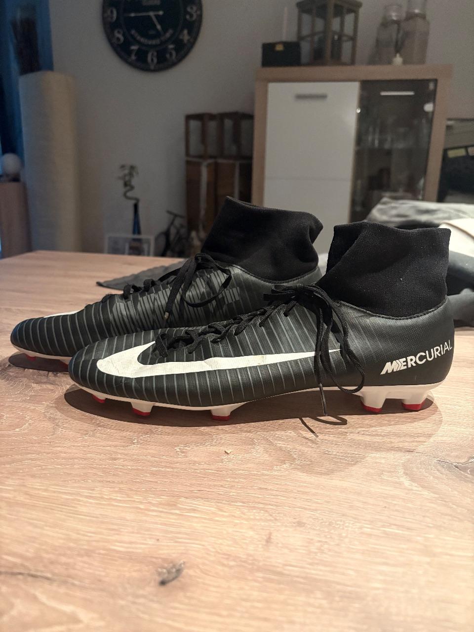 Nike Mercurial Victory Fußballschuhe