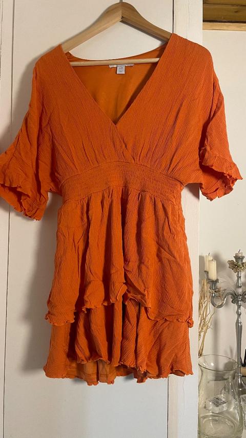 New Yorker Amisu New Yorker Orangenes Sommerkleid / Boho V-Ausschnitt gerafftes A Linien Size L